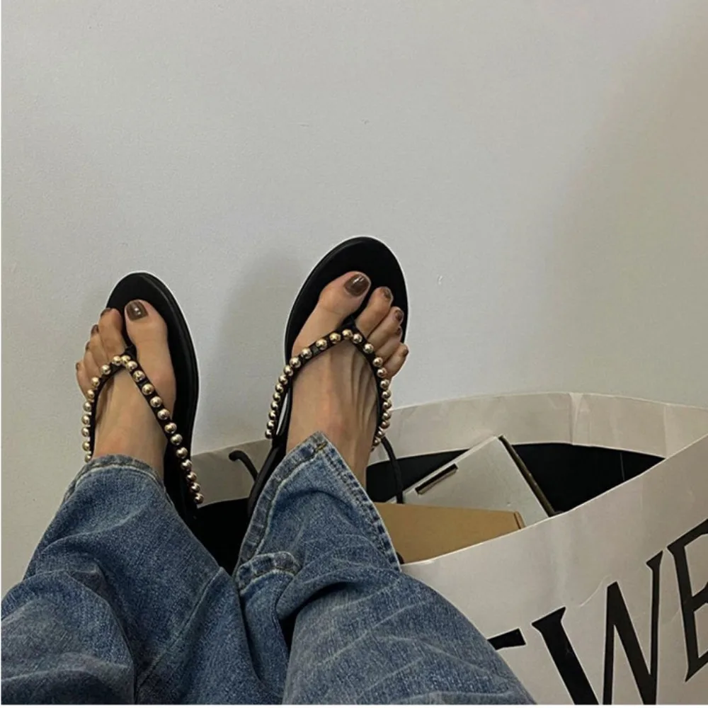 Women Slippers French Pearl Genuine Leather Flat Bottom Flip Flops Women Outside Summer Fashion Beach Shoes Womens Sexy Shoes