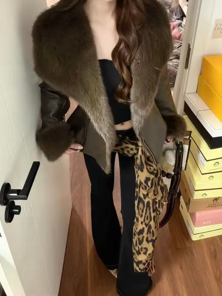 Winter Vintage Chic Slim Fit Warm Coats Women Fur Collar Elegant Leather Slim Fit Jacket Streetwear Korea Fashion Design Clothes