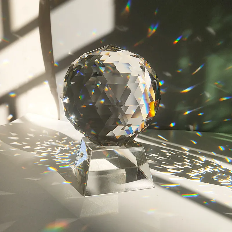 Multi-Faceted Crystal Ball, Rainbow Refraction Prism for Photography, Minimalist Glass Sculpture & Modern Table Decoration
