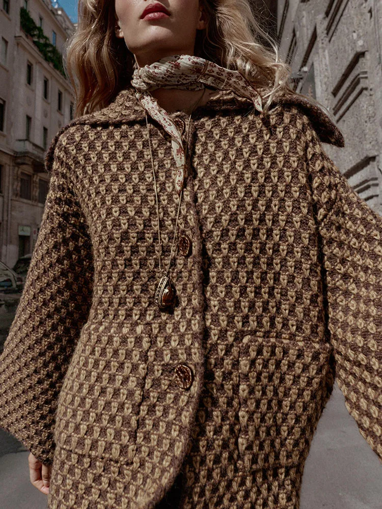 

Вязаная верхняя одежда Sweet Sle. Удобное модное новое поступление. Осень 2020. Женское пальто с застежкой на пуговицы и платье.