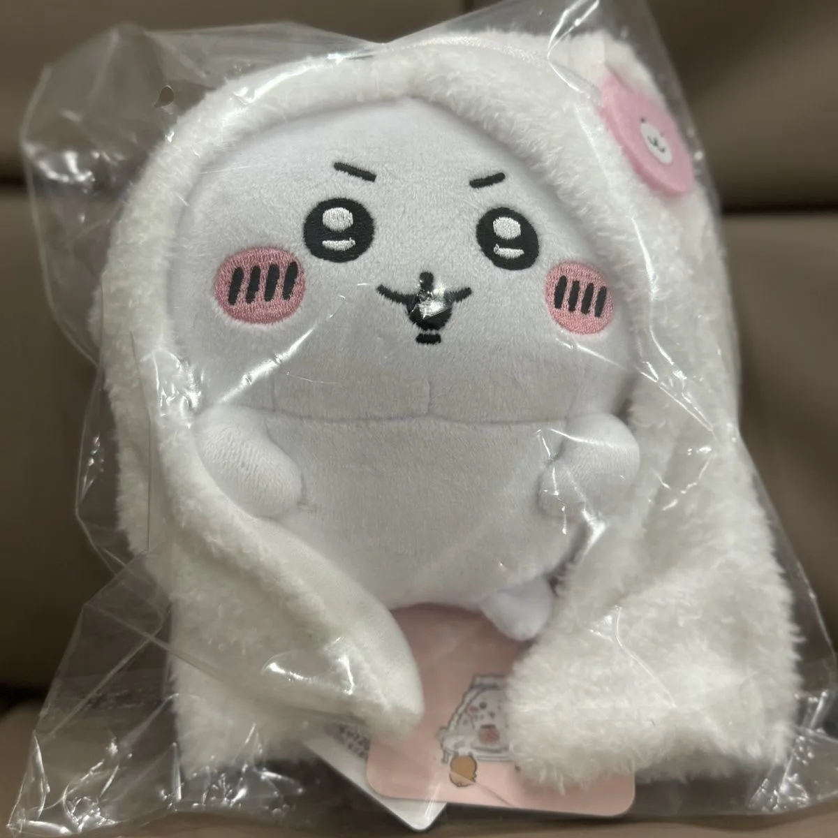 Kawaii Chiikawa 15cm cape blanche Hachiware cadeau d'anniversaire pour enfants, sac à dos, clé, pendentif en peluche mignon