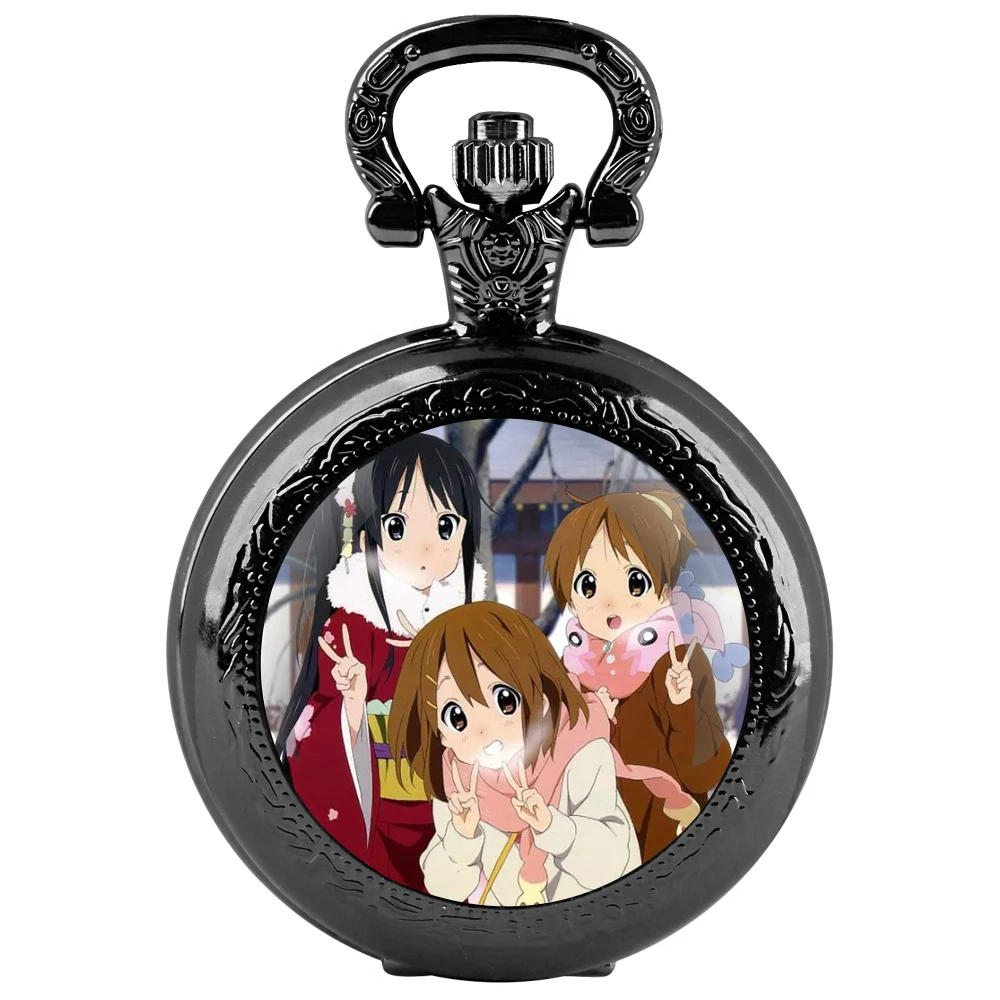 Anime K-On! Orologio da tasca al quarzo nero con cupola in vetro con quadrante con numeri arabi e catena resistente, regalo retrò per uomini e donne