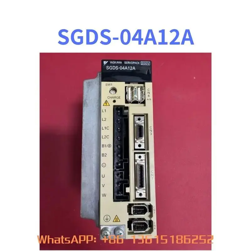Second-hand SGDS-04A12A servo driver 400W, test functions intact