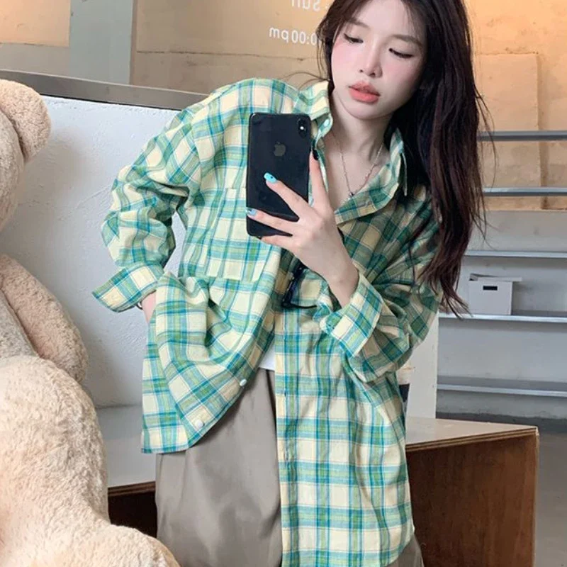 Green Plaid Shirts Women Harajuku Vintage Baggy Korean Style New Spring All-match Unisex Fashion Casual Schoolgirls Ins Clothing