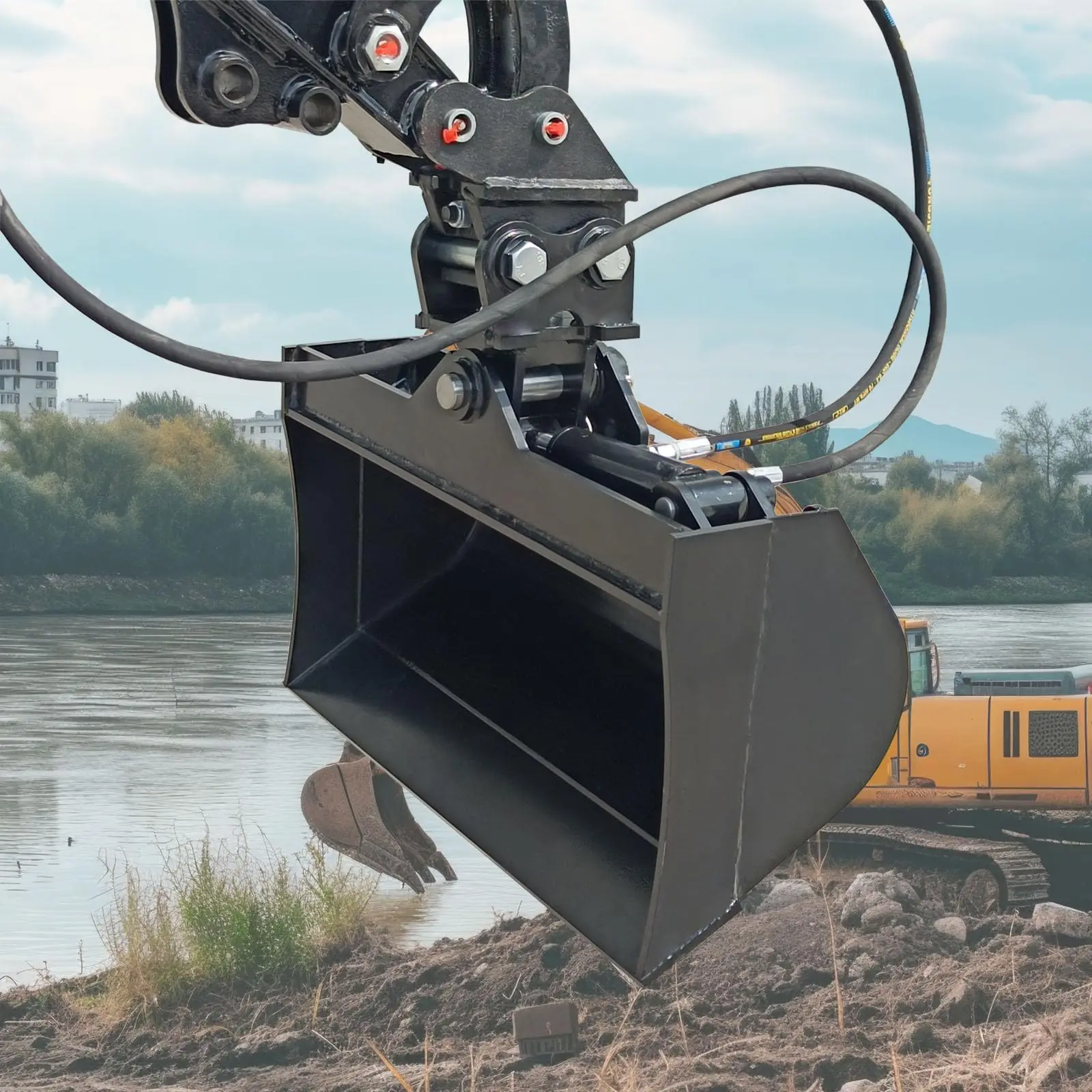 مرفق دلو حرث لحفارة صغيرة 1 طن ، مع خطين وقود ودبابين ،