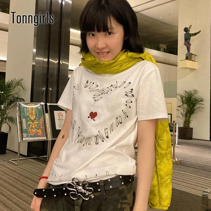 

Tonngirls Harajuku Print T Shirt Women Short Sleeve Cotton White Tee Y2k Vintage Tops Grunge American Retro Pin Graphic Tshirts