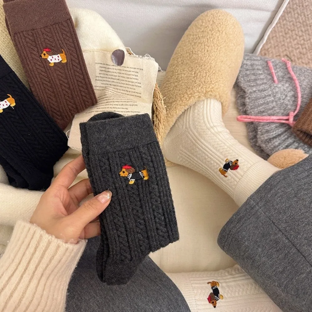 1 Paar Damensocken mit Dackel-Motiv, warm und bequem, mit Fried Dough Twists-Muster, Freizeitsocken für den Außenbereich im Herbst und Winter