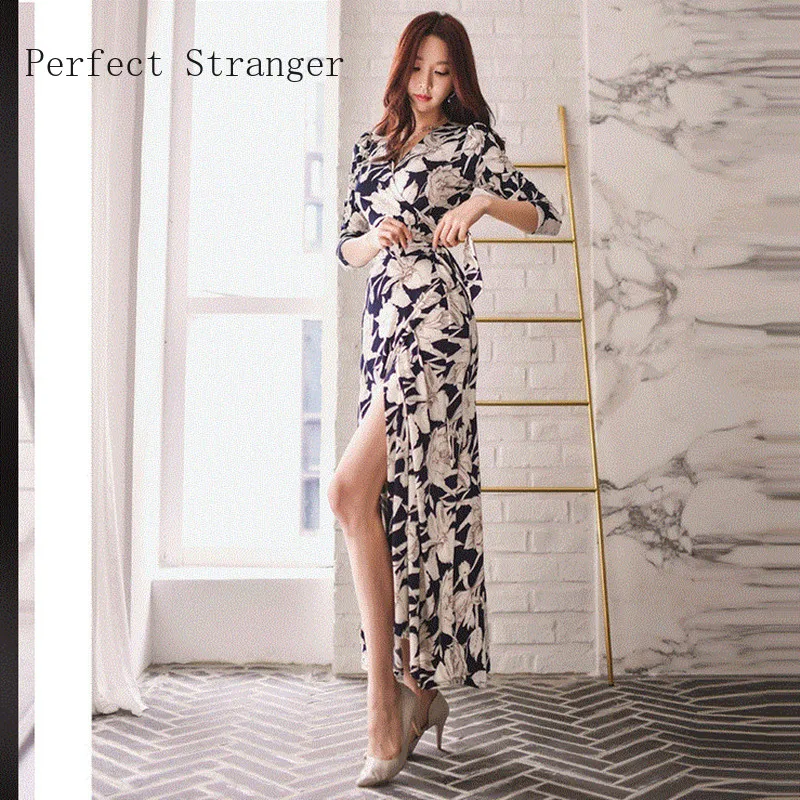 Thai Folk Style Promotion Price 2021 Summer New Arrival   V Collar Short Sleeve Floral Collect Waist Woman Long Jag Dress