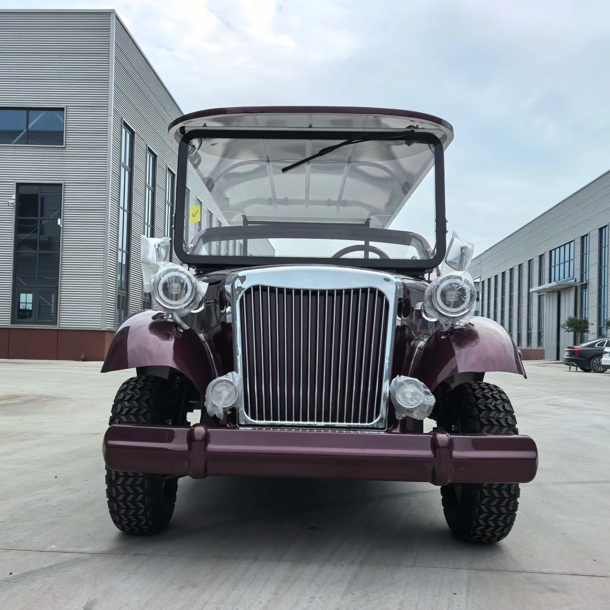 Made in China Hot Selling Sightseeing Vintage Car Golf Cart Competitive Factory Price High Performance Customized 8 11 14 Seater
