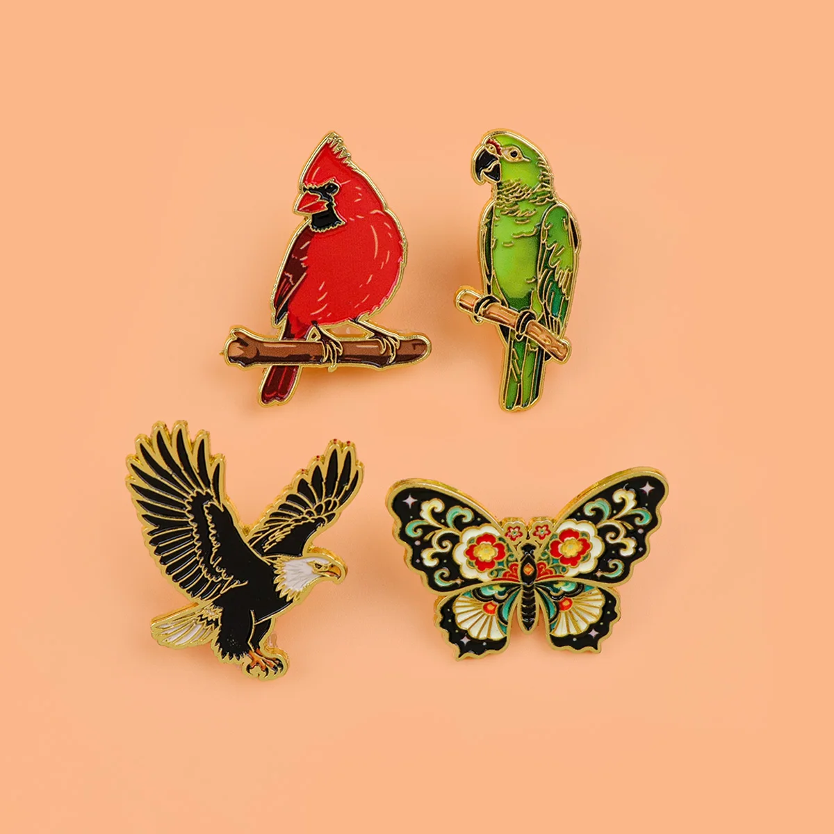 Wildlife Ocean Animal Brooch Parrot Jellyfish Metal Enamel Pins Badge on Backpack Clothing Accessories Jewelry Gift for Friend