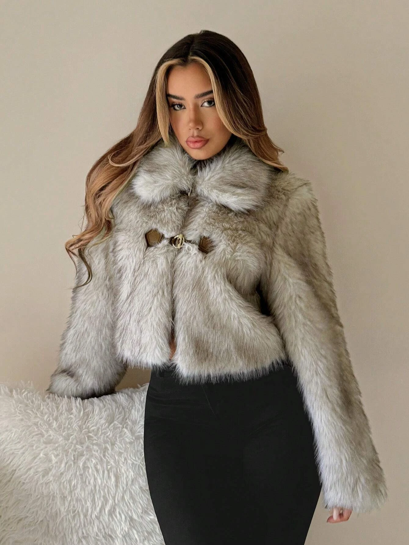 Women's Faux Fur Coat Cropped Fluffy Plush Lapel Collar Grey Warm Winter Jacket Elegant Luxe Chic Quiet Luxury