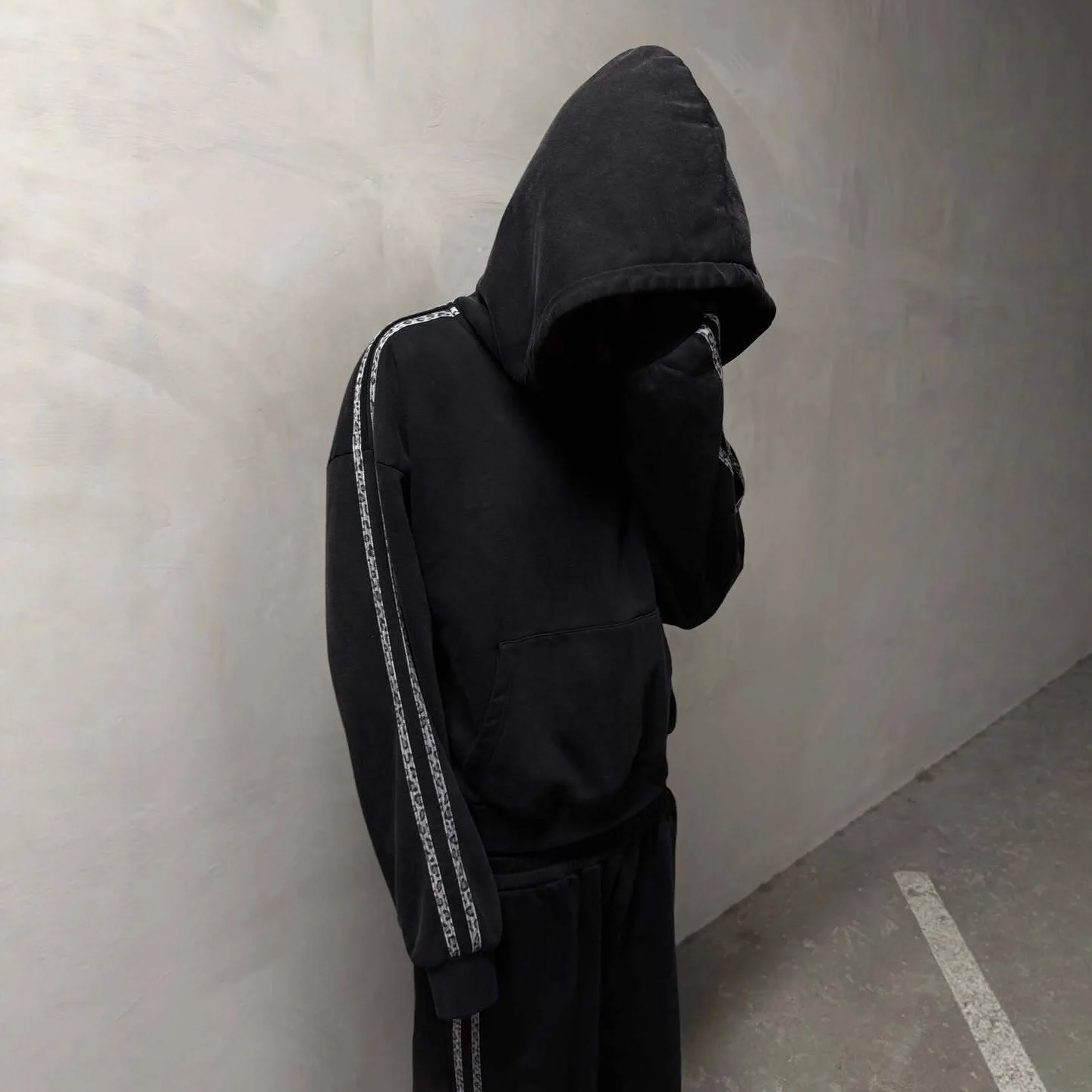 سترة بغطاء للرأس بأكمام طويلة للخريف والشتاء، سترة مزخرفة مخططة عصرية، نمط غير رسمي للشارع Y2K #1