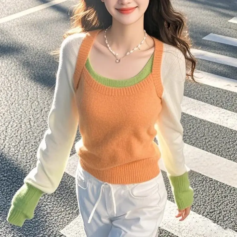 

Orange and White Fake Two Piece Knitted Sweater for Women's Winter 2024 New Style Super Beautiful and Versatile Anti-aging Top