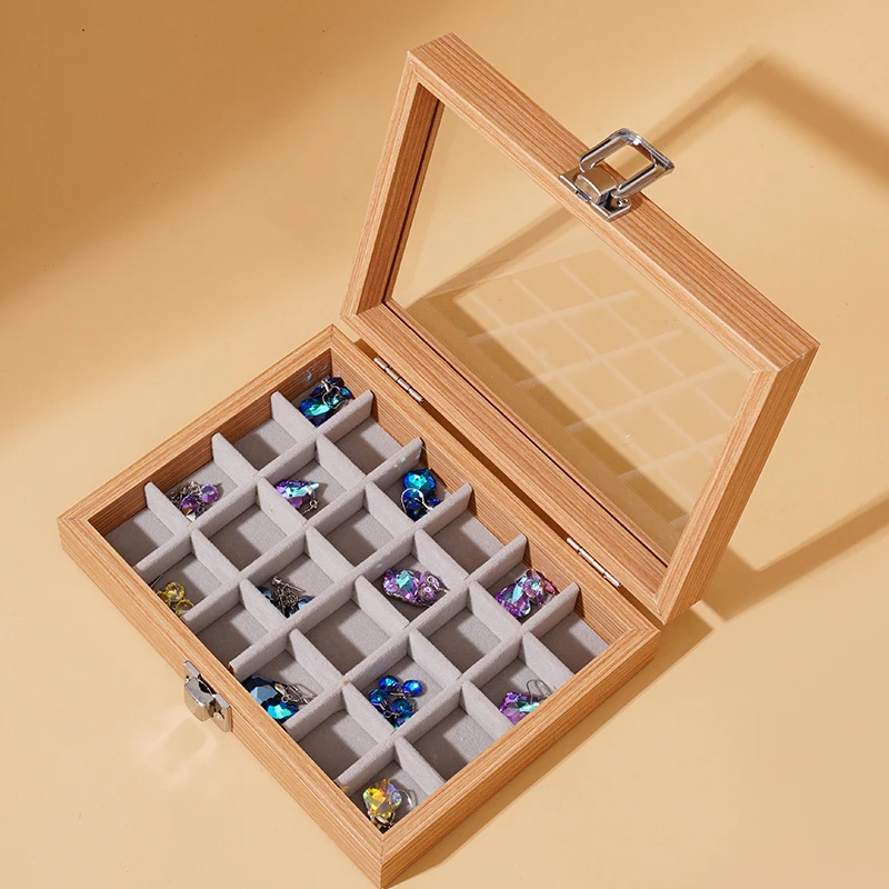 Jewelry box with covered beads, ring, necklace, storage box, earrings, earrings, bracelets, jewelry box
