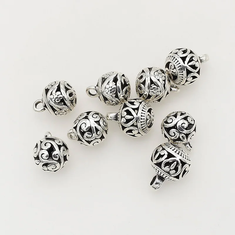 20pcs/Lot Retro Hollow Out Round Ball Charms 11mm Manual Flower Heart Ball Metal Pendants DIY Necklace Bracelets Materials