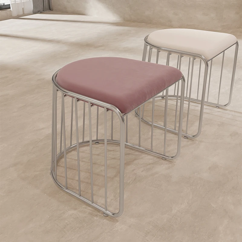 

Luxury Dressing Room Stool Fashion Shoe Bench with Soft Cushion Comfy Velvet Dressing Chair Trendy Round Ottoman for Shoe Store