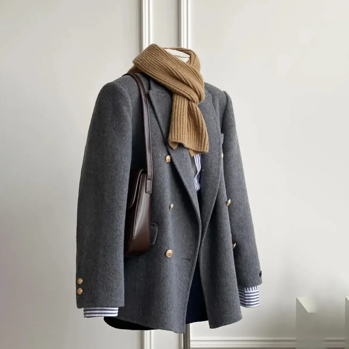 

Шикарный повседневный шерстяной плащ, женское пальто, осень-зима 2026, новый корейский свободный двубортный короткий костюм, шерстяная куртка