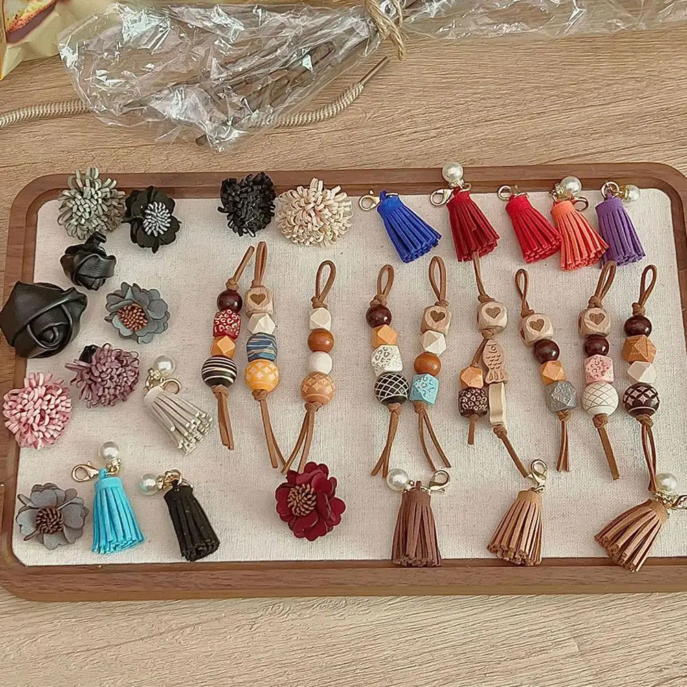 

New Hot Fashion Wooden Bead Shoe Charms Shoe Flowers Tassels Shoe Lace Decoration Clogs DIY Shoe Fashion Charm Buckle Accessory