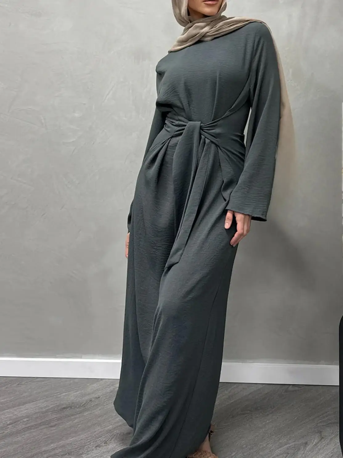 Middle East New Solid Color Lace-Up Long Dress Muslim Women Elegant Slim Fit Dress Loose Middle East Dubai Abaya Robe