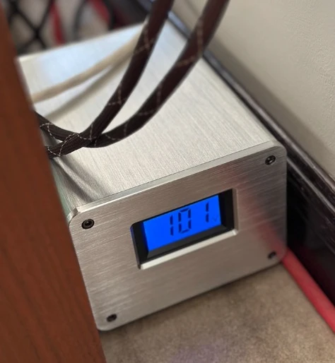 

100W 220V to 100V/115V Isolation Transformer & Power Converter for Worldwide Use