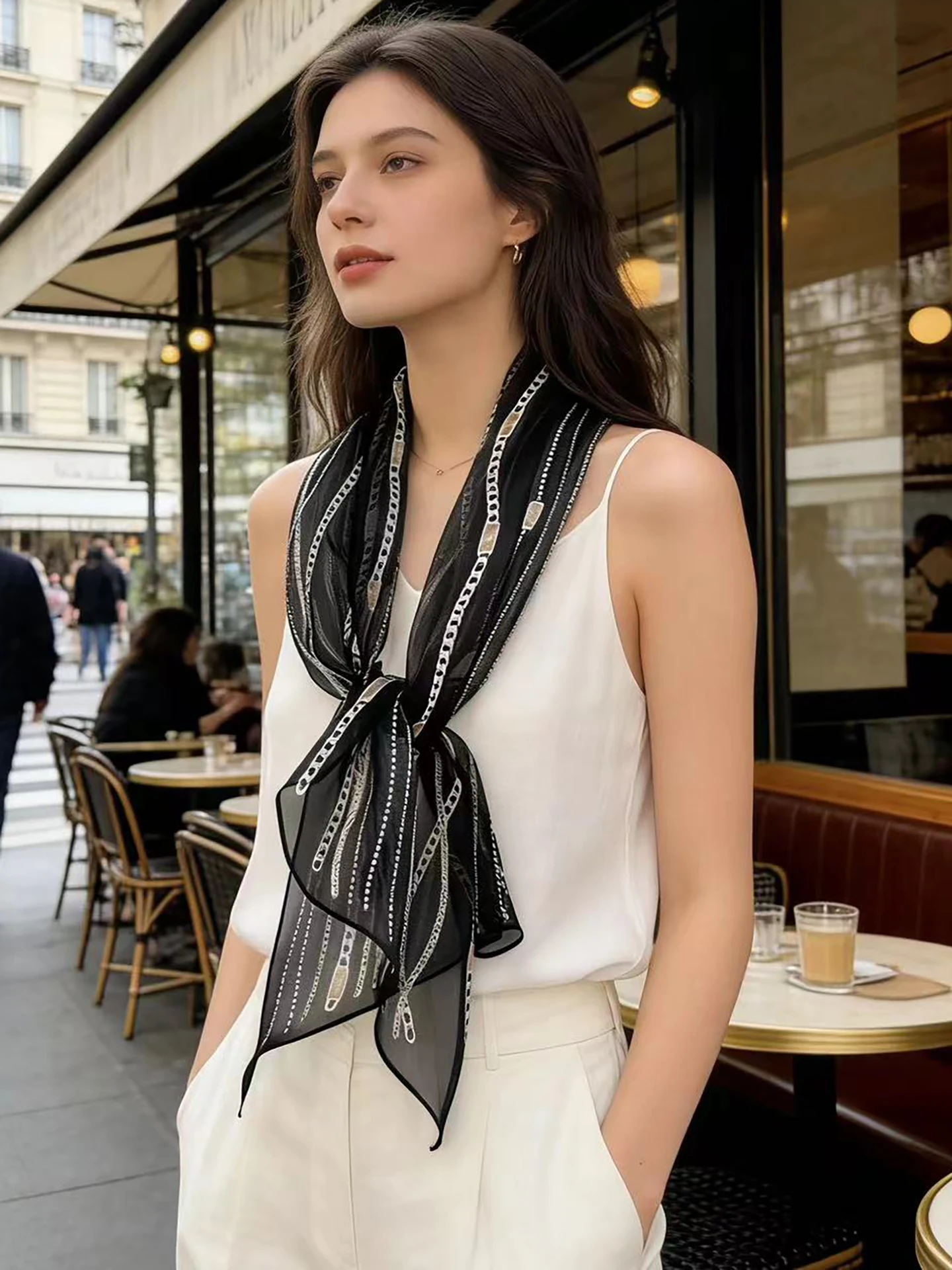 エレガントなロングシルクスカーフ女性のシフォンスカーフ薄いスタイルファッショナブルなブラックゴールドチェーンデザイン春夏シーズンアクセサリー