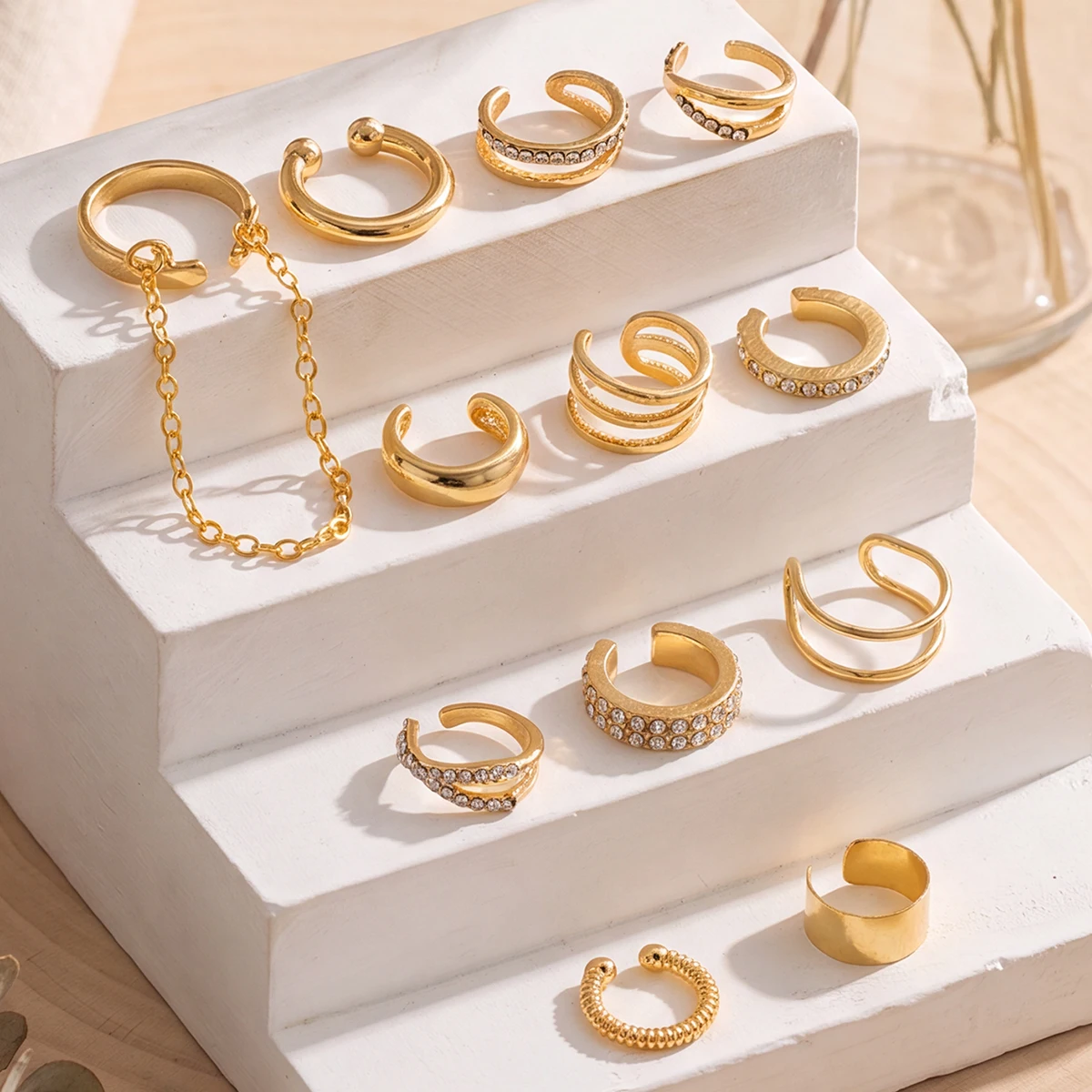 12 Stück Vintage Ohrklemmen in Goldfarbe mit Zirkonia für Damen und Herren, Nicht Durchstochene Ohrclips, Knorpel-Ohrringe, Tägliches Schmuckgeschenk – Detail 3
