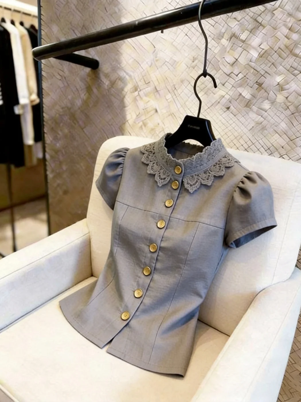 

Fashionable Lace Stand Collar Shirt Slim Fit Short Sleeve Women's Top Elegant Beautiful New Arrival Summer 2026 Trendy Style