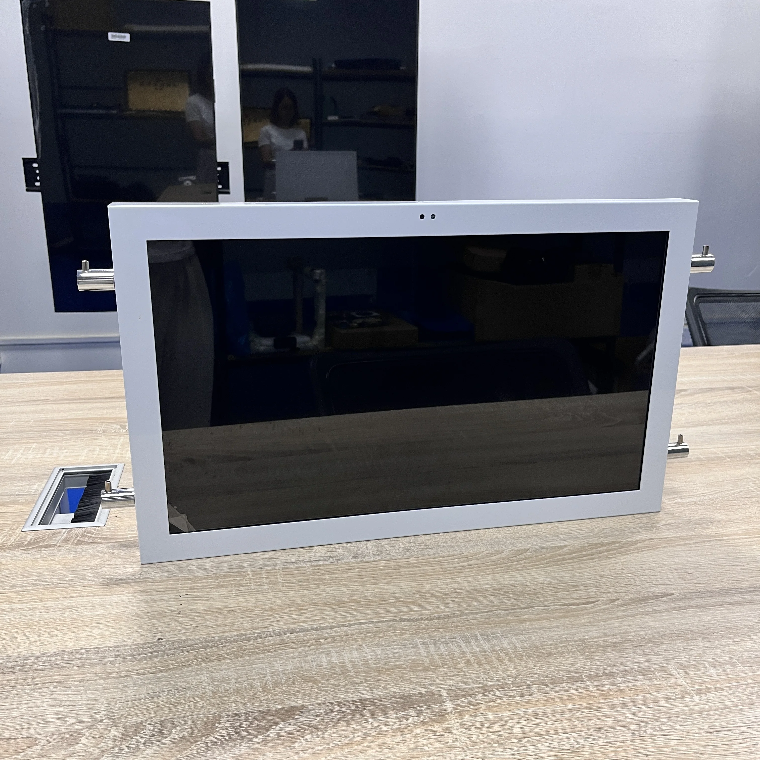 21.5 Inch 2K 1500nits High Brightness LCD Advertising Display for Retail Store Android 11 Shopping Mall Elevator Screen