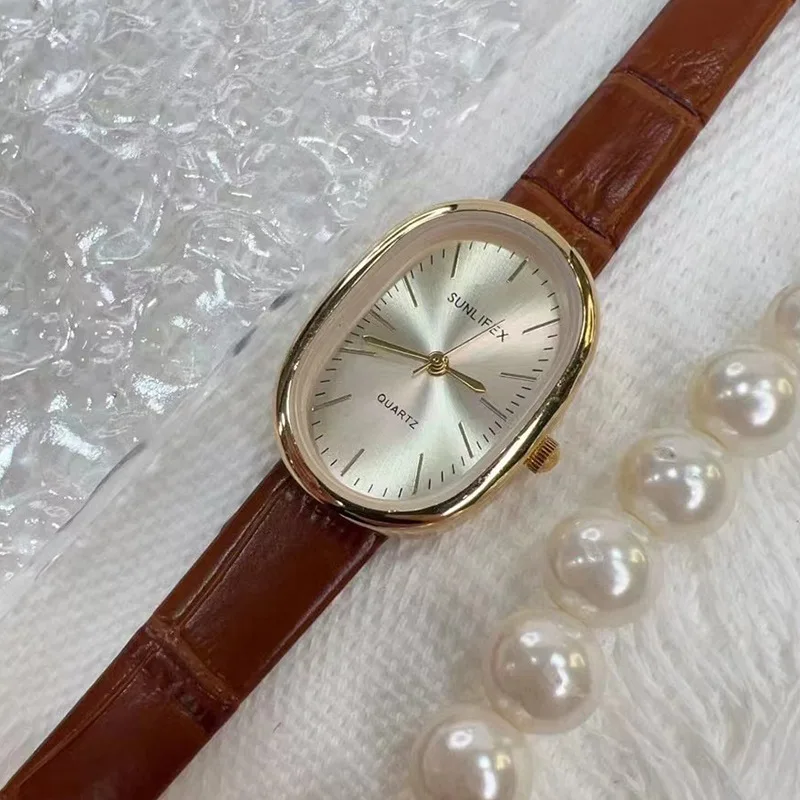 

Oval-shaped watch strap, stylish and elegant scale model, high-end simple quartz watch for women, ladies stainless steel watch