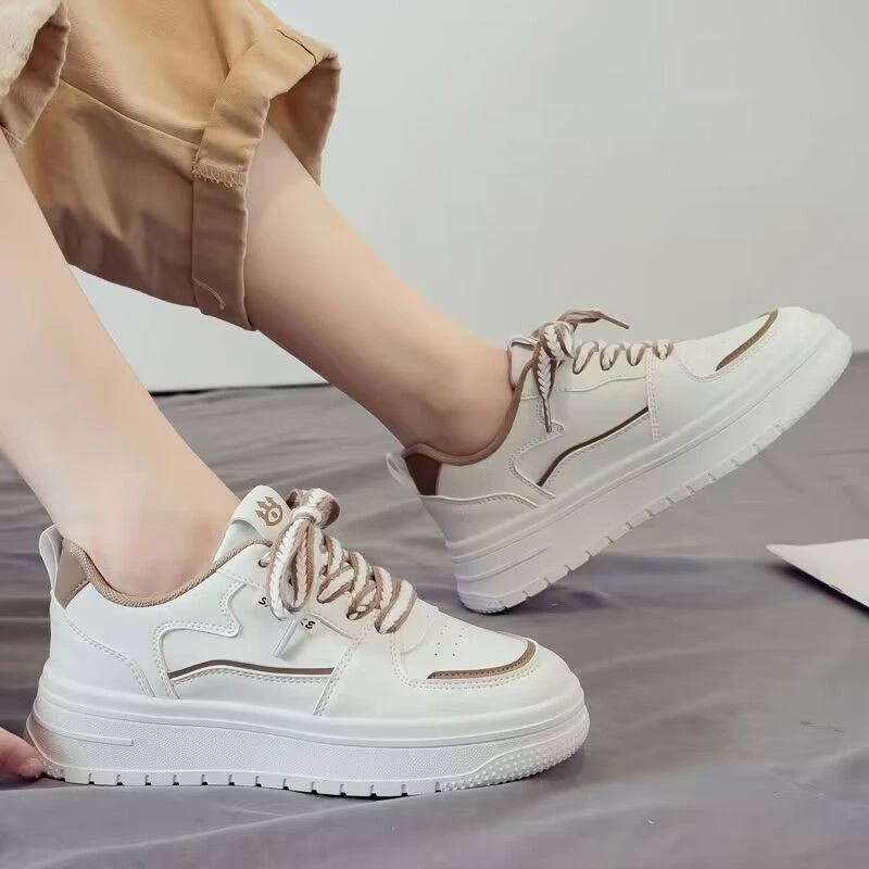 Sneaker lari Platform desainer baru sepatu tenis wanita Sneakers wanita berjalan sepatu Chunky putih kasual Slip on sepatu vulkanisir