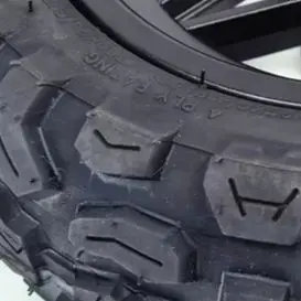100 65 6.5 Inch Off Road Tubeless Electric Scooter Tire Vacuum Wheel With Aluminum Hub Deep For Tread For For Rugged Terrain Rep