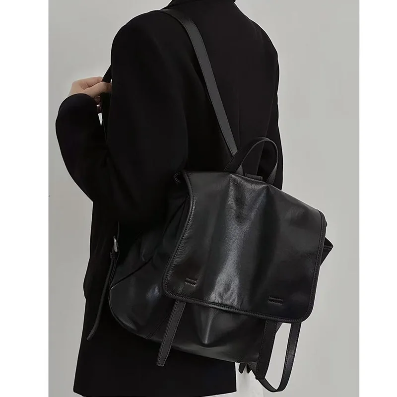 Mochila de piel de vaca curtida vegetal 2026, mochila minimalista Retro de cuero genuino, bolso de viaje informal de gran capacidad para mujer