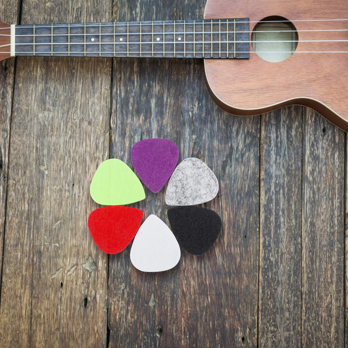 

6 Pcs Ukulele Picks Guitar Capofret Holder Electric Accessories for DIY Red Felt UV Black Plectrum