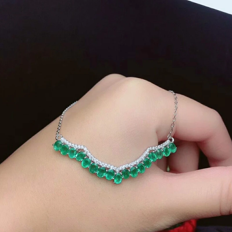 

Luxurious Natural Emerald Chain Arrangement Pendant Necklace 925 Pure Silver Fine Wedding Jewelry for Women