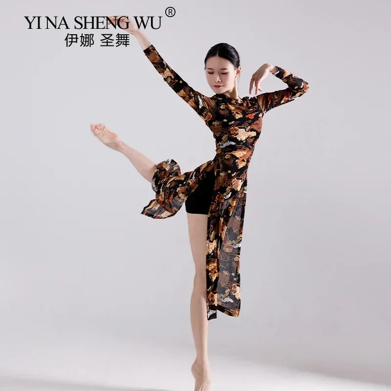 

Классическое танцевальное платье-ципао с круглым вырезом, элегантным цветочным принтом и длинными рукавами для выступлений и тренировок