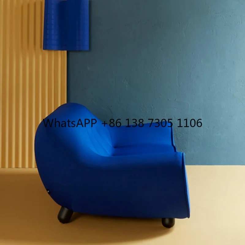 

Nordic light luxury living room small apartment modern urban style special-shaped fabric medieval designer