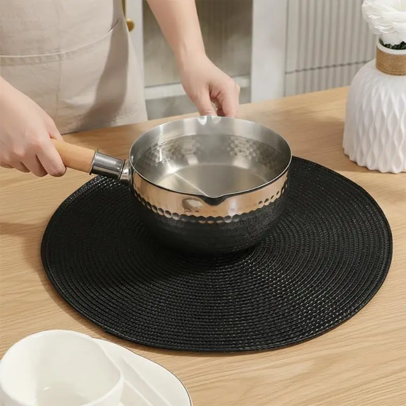 Premium Classic Round Insulated Placemat Woven Heat Resistant Table Pad for Bistro and Cafe Settings