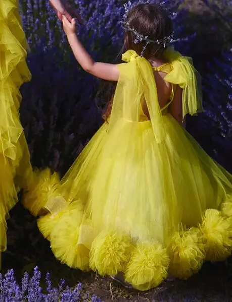 New Yellow Tulle Baby Girl Birthday Party Gowns O Neck Ruffles Little Princess Flower Girls Dresses Photography Mom and Kid