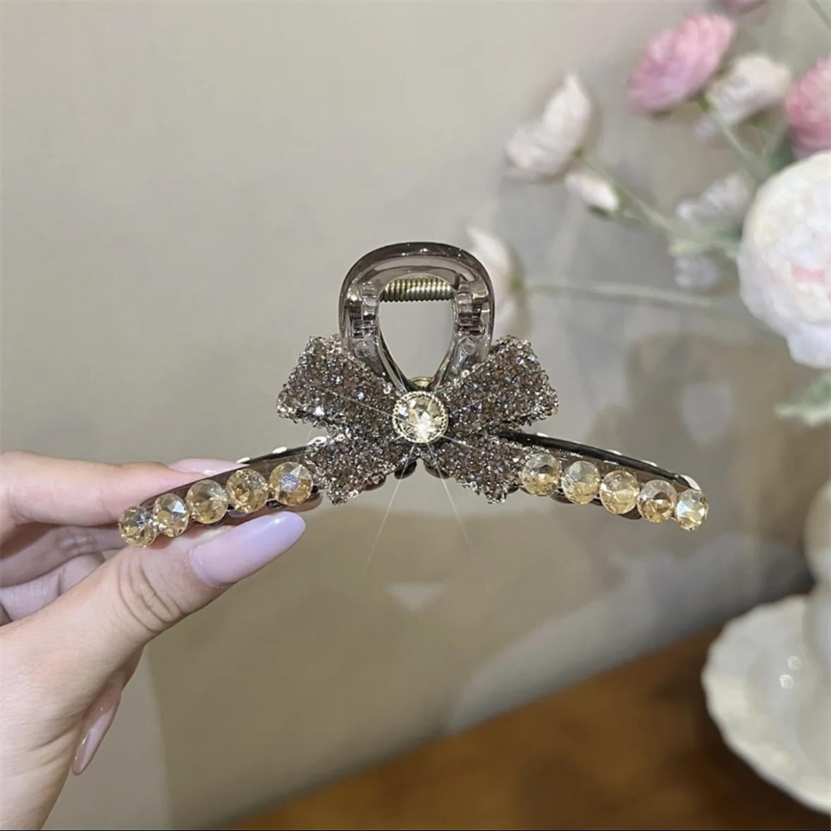 Maillard Sparkling Pearl Bow Large Hairpin for Japanese and Korean Girls Elegant and Fashionable Headwear Hairpin