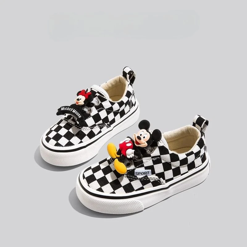 รองเท้าผ้าใบลายการ์ตูนมิกกี้เมาส์จากดิสนีย์ น่ารัก สไตล์นักเรียน ดีไซน์สร้างสรรค์ โดดเด่นไม่ซ้ำใคร เหมาะสำหรับฤดูใบไม้ผลิและฤดูใบไม้ร่วง ใส่ได้ทั้งชายและหญิง แฟชั่นทันสมัย รองเท้าสเก็ตบอร์ด ของขวัญสุดพิเศษ