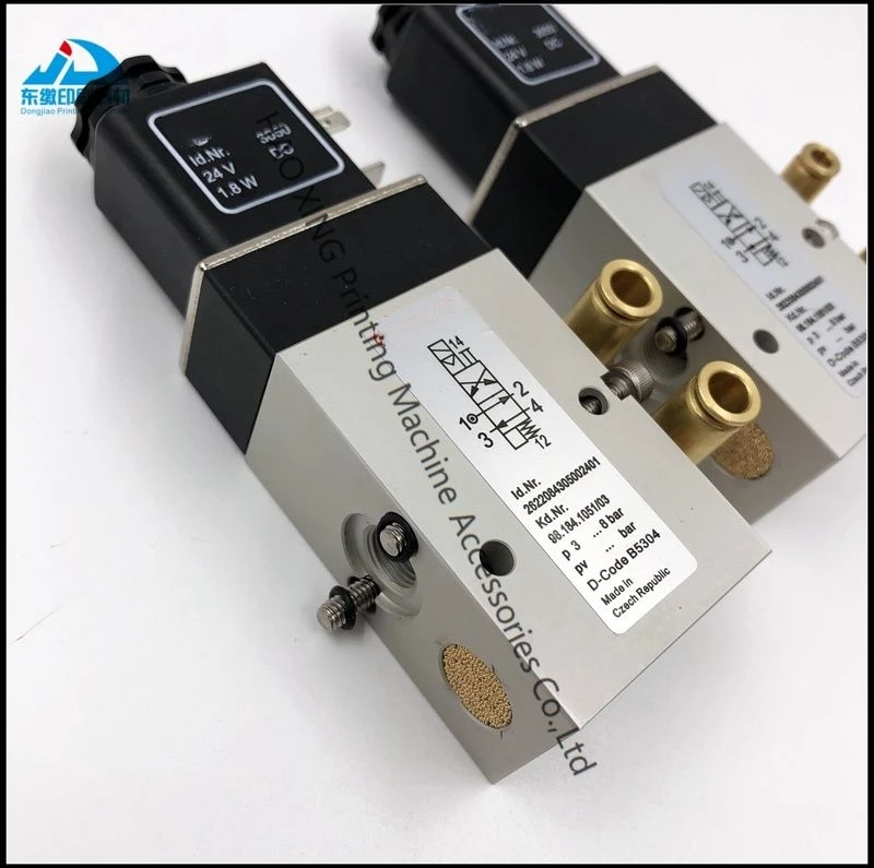 Suku Cadang Mesin Cetak Offset 98.184.1051 Katup Solenoid untuk Suku Cadang Heidelberg SM102 CD102 Katup Solenoid Berkualitas Tinggi