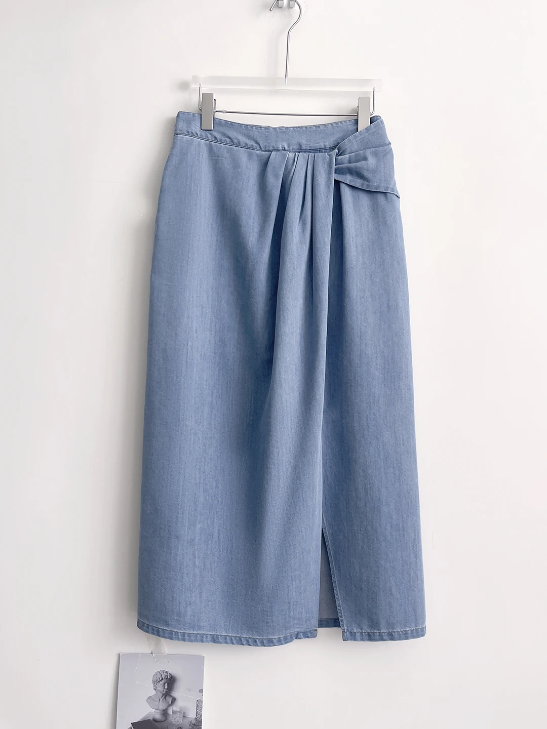 

Elegant High Waist Midi Skirt for Women Spring 2026 Asymmetrical Hemline A-Line Silhouette Comfortable Regenerated Fiber