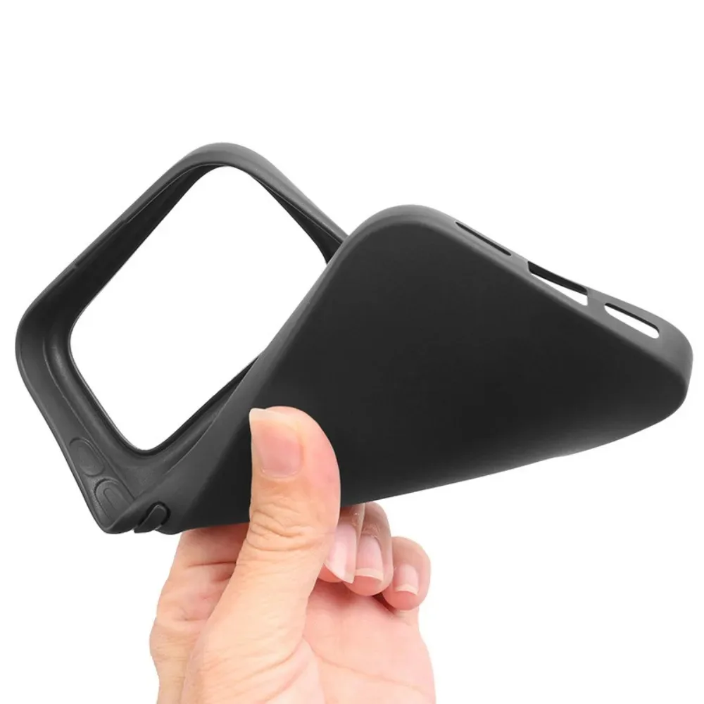 حافظة هاتف غير لامعة لهاتف آيفون 17 17 إير 17 برو مقاومة للصدمات واقية من البولي يوريثان الناعم غطاء خلفي أسود لهاتف آيفون 17 برو ماكس