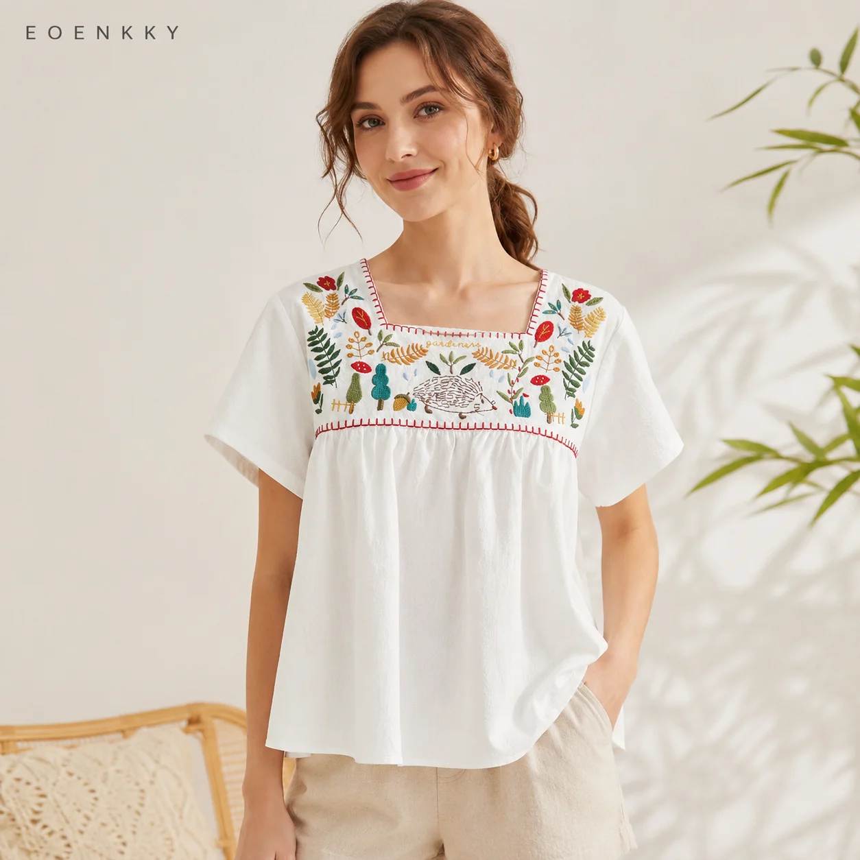 EOENKKY Women Embroidered Cotton Blouse Square Neck Hedgehog Floral Short Sleeve Loose Fit Summer Cottagecore Babydoll Top