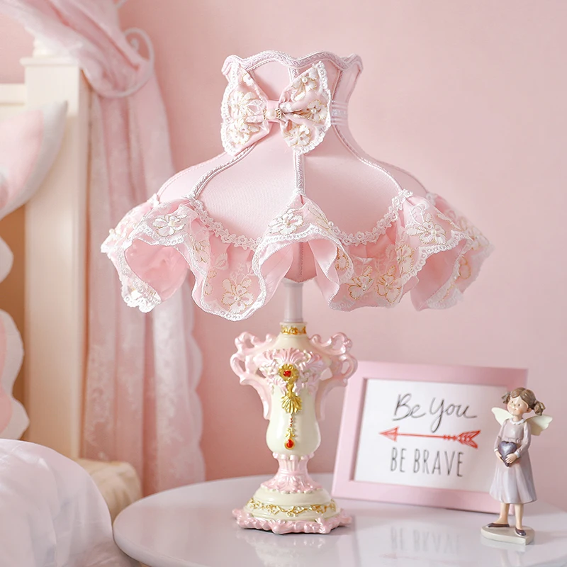 

European style warm and cute home room girl girl heart princess pink desk lamp bedroom bedside lamp