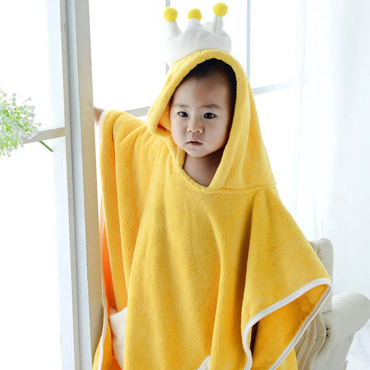 Cute Crown Infant Swaddle Blanket Wrap Baby Bath Towel Kids Bathrobe Fleece Blanket Warm Sleep Swaddle Wrap Absorbent Bath Towel