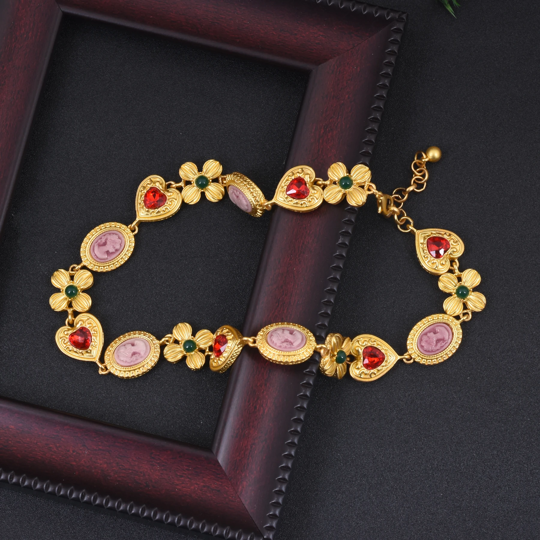 Medieval Rhinestone Flower Heart Drop Necklace 2022 NEW VINTAGE Palace Temperament Collar Chain Necklaces Female Jewelry Set