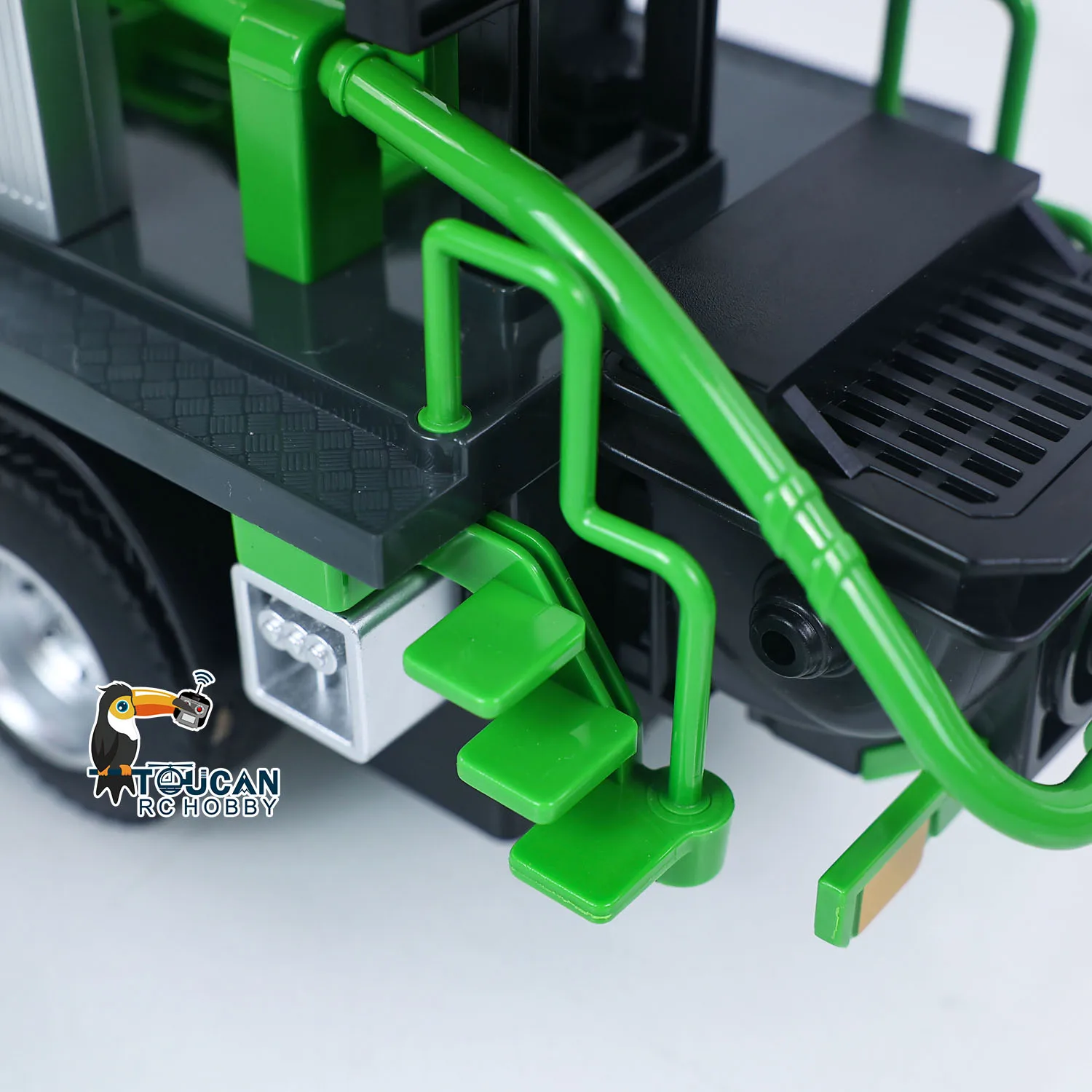 1381 1/18 HUINA Ferngesteuerter Betonpumpen-LKW Baufahrzeug Fertigmodell RTR mit Manueller Stützstange, Licht und Soundeffekten – Detail 20