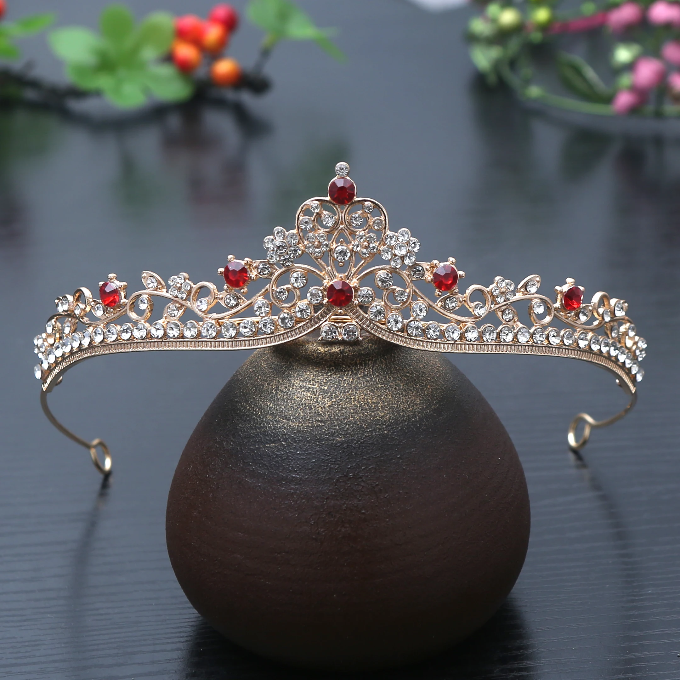 Tiara con strass placcati in argento da 1 pezzo, design delicato in filigrana, decorazioni in cristallo scintillante, perfette per matrimoni, balli di fine anno