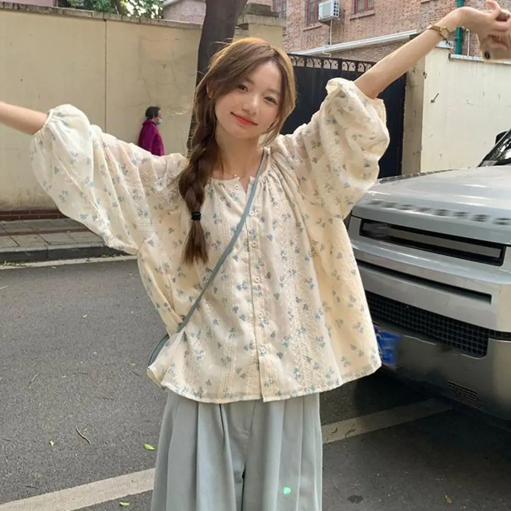 Blusa de manga larga plisada de estilo coreano Ins blusa Floral de encaje dulce camisa Casual suelta mujer primavera otoño